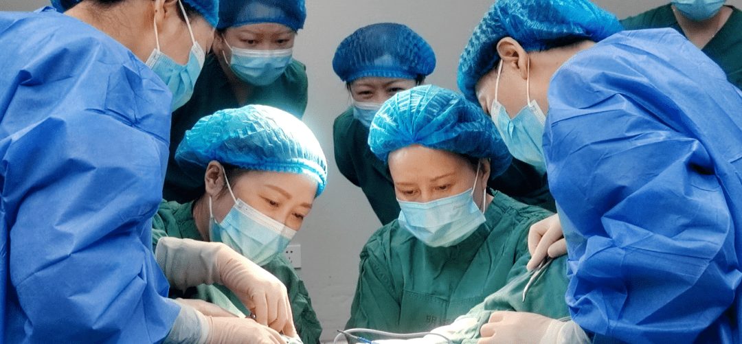 60岁患者妇科隐疾,重庆明好医院妇产科团队巧手化解"危机"!