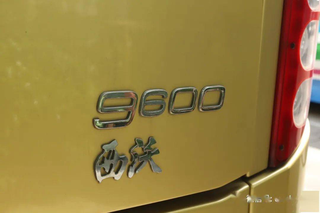 【视频】2 1座商务大沙发 未能续写b10m辉煌的西沃9600豪华客车_搜狐