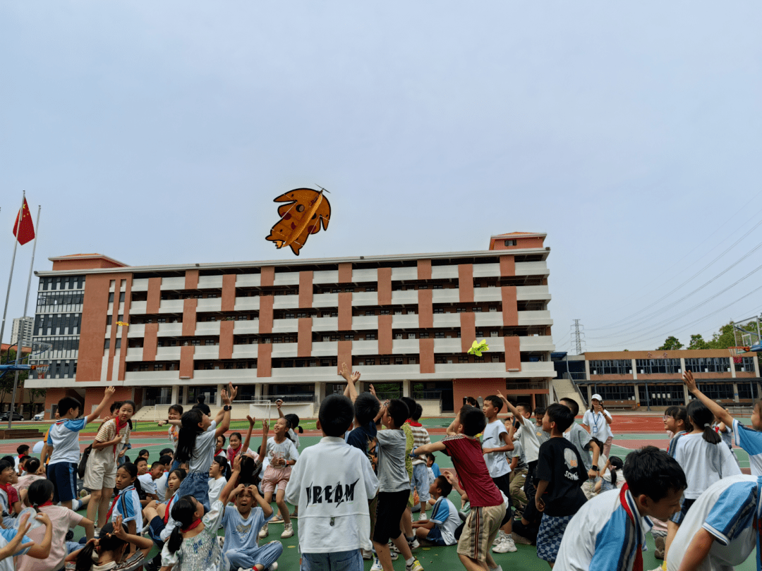 科普进校园活动——走进茶山镇中心小学_火箭_东莞_表演