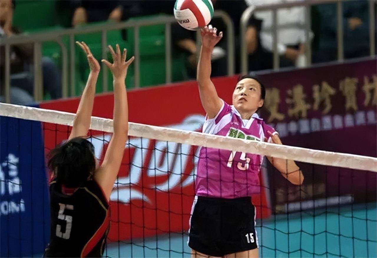 中国女排04黄金一代12人现状曝光:多数从政当官,仍有两人单身_张越红