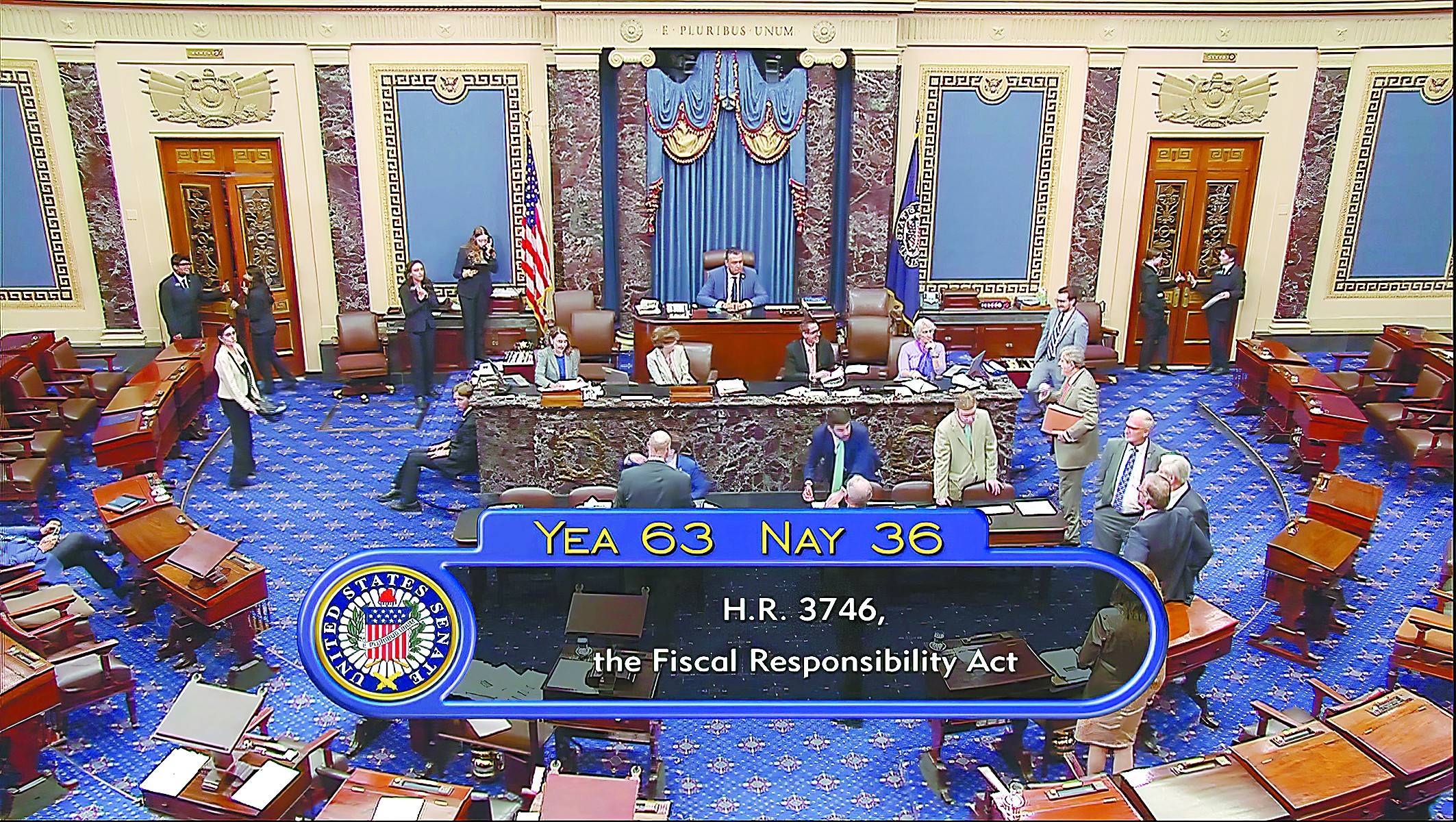 问题解决拖到后年,美债危机以"深夜闹剧"收场_美国_法案_债务