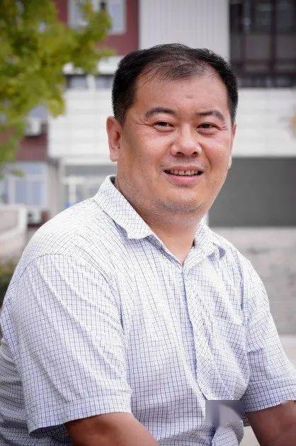 育人榜样丨张宝学:厚德载物,怀素抱朴,绘就统计故事_小山_知识_书籍