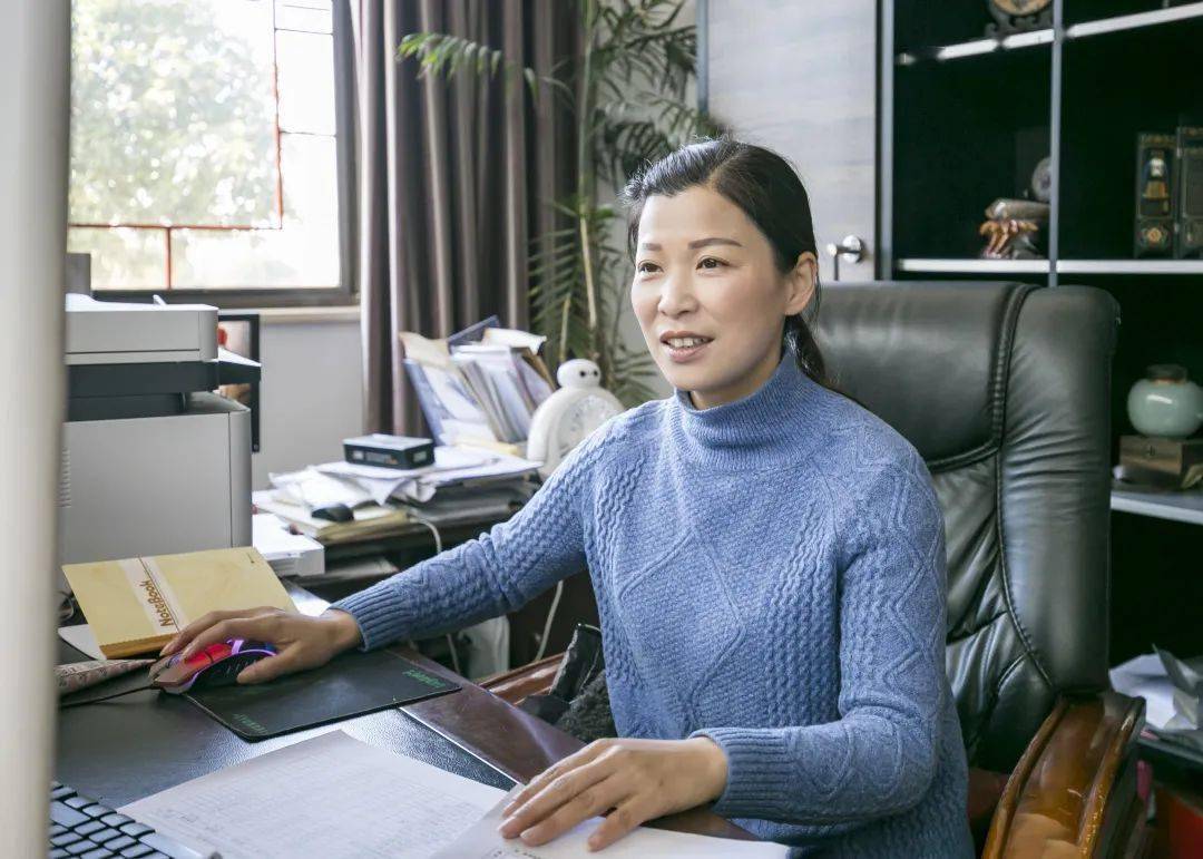 【时代芳华】汪月霞:满山茶香,变"废叶"为"金叶"_茶园_抹茶_父亲