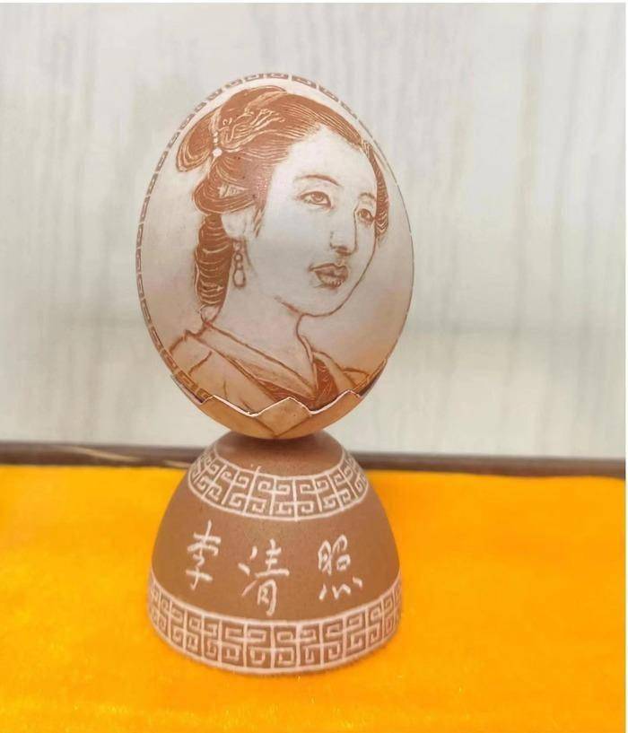 章丘蛋壳雕手艺人雕出鱼跃龙门,祝考生金榜题名_作品_雕刻_永东