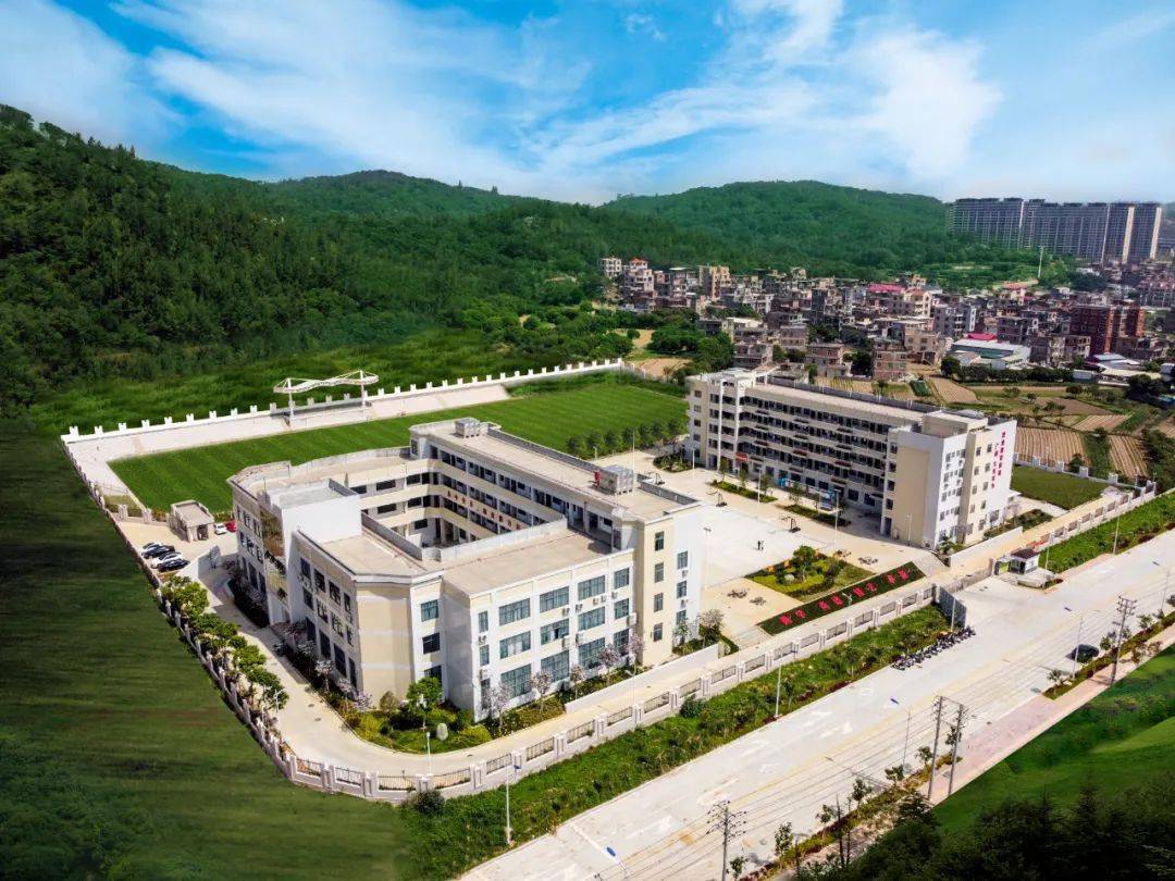 2023年惠安县技工学校招生计划出炉_泉州市_中等职业_校区
