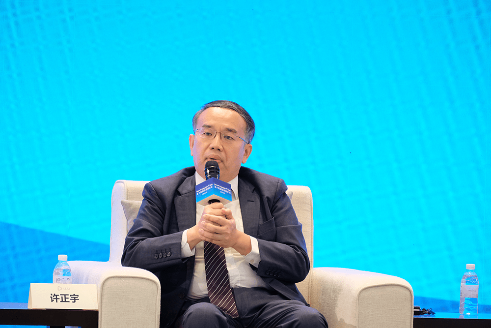 香港财库局局长:未来内地投资者有望通过港股通用人