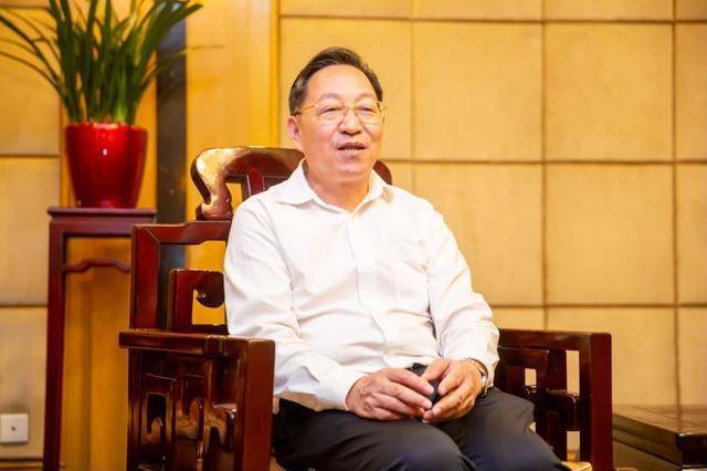 广西壮族自治区梧州市委副书记李振品"以茶助增收,以茶促振兴"2022年