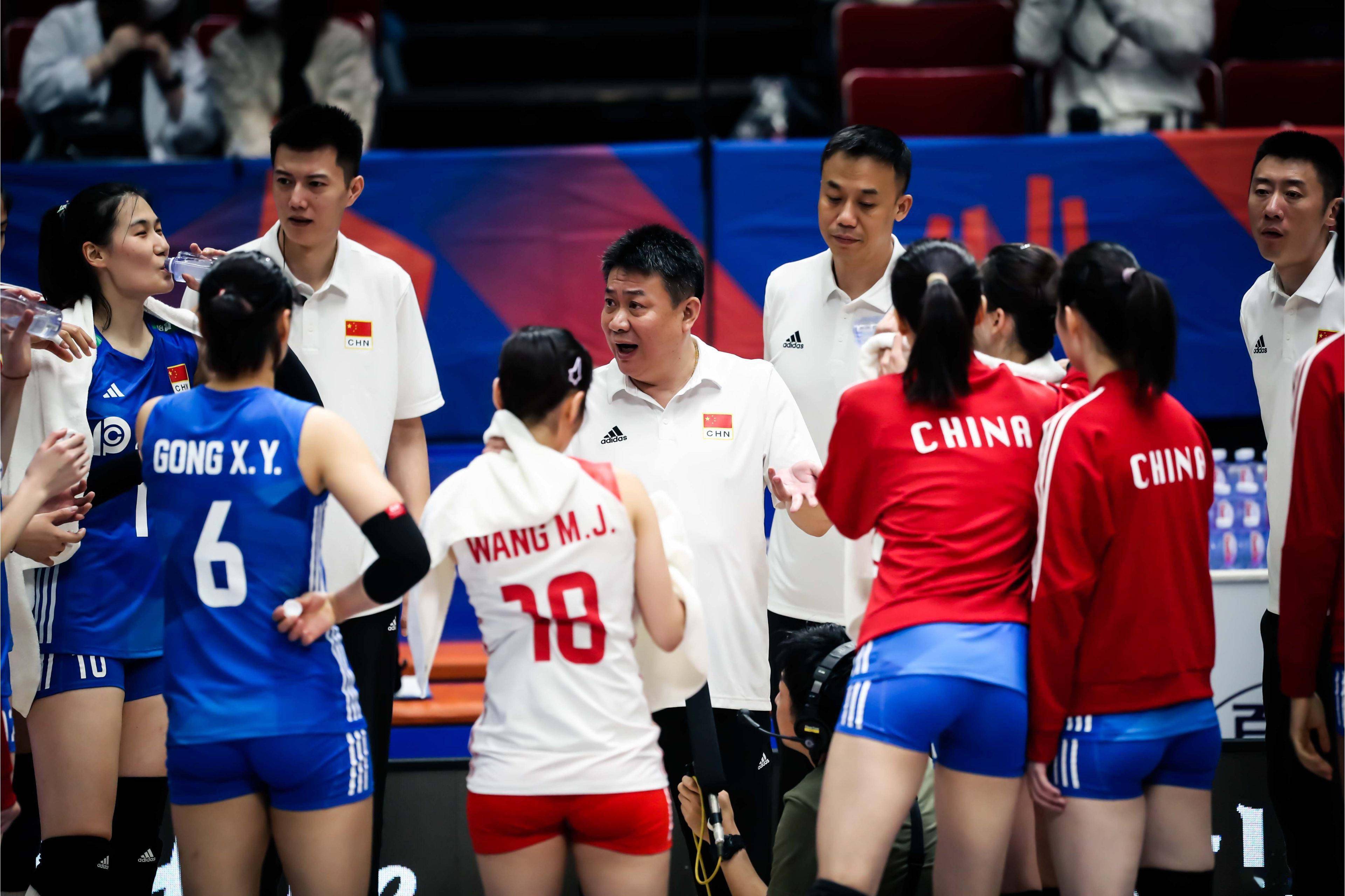 北京时间6月13日,世界女排联赛进入第二周的较量,中国女排将先后迎战