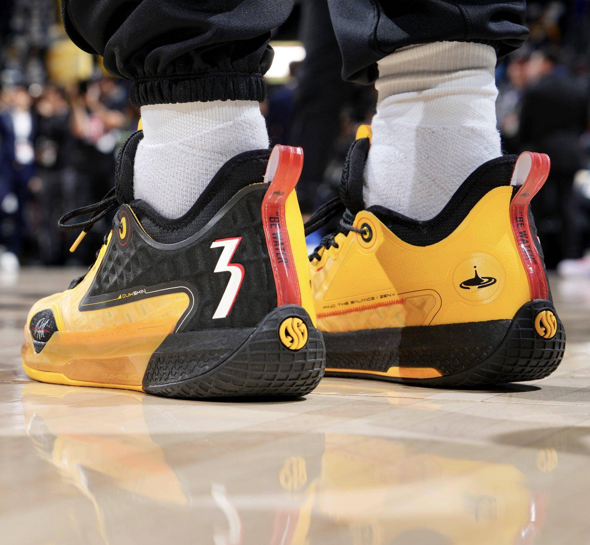 阿隆-戈登上脚361度禅5李小龙配色战靴