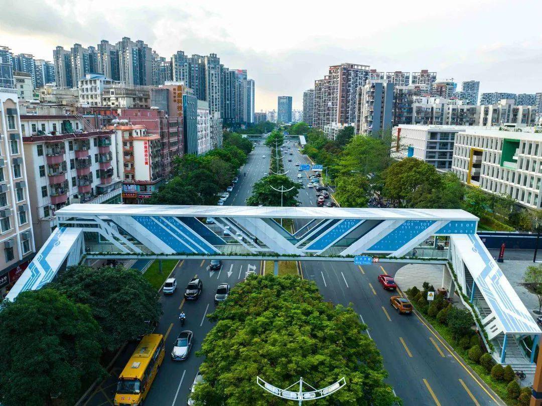 龙华大道上四座高颜值天桥惊艳亮相!位置在._深圳北站_城市_未来