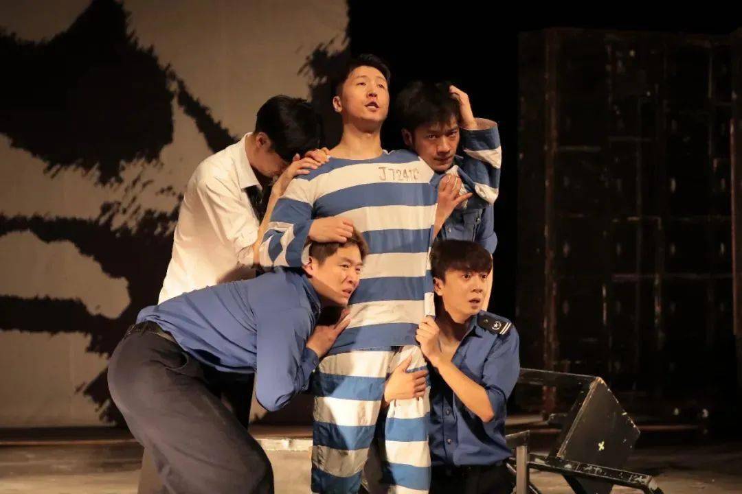 出演该剧的团体,是孟京辉戏剧工作室旗下资历最深的一支优秀剧团,也是