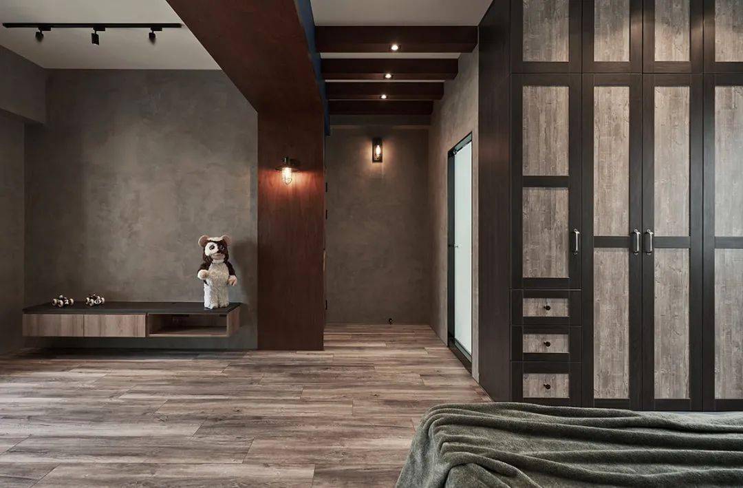 屋主非常倾心工业的风格,重温她旅居美国chill 时光!