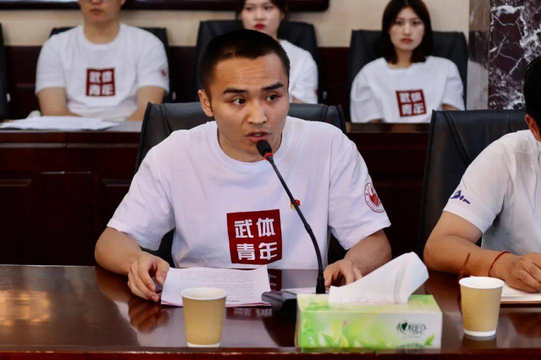 副院长刘彦博发表讲话,向志愿者们提出三点殷切希望:一是希望志愿者们