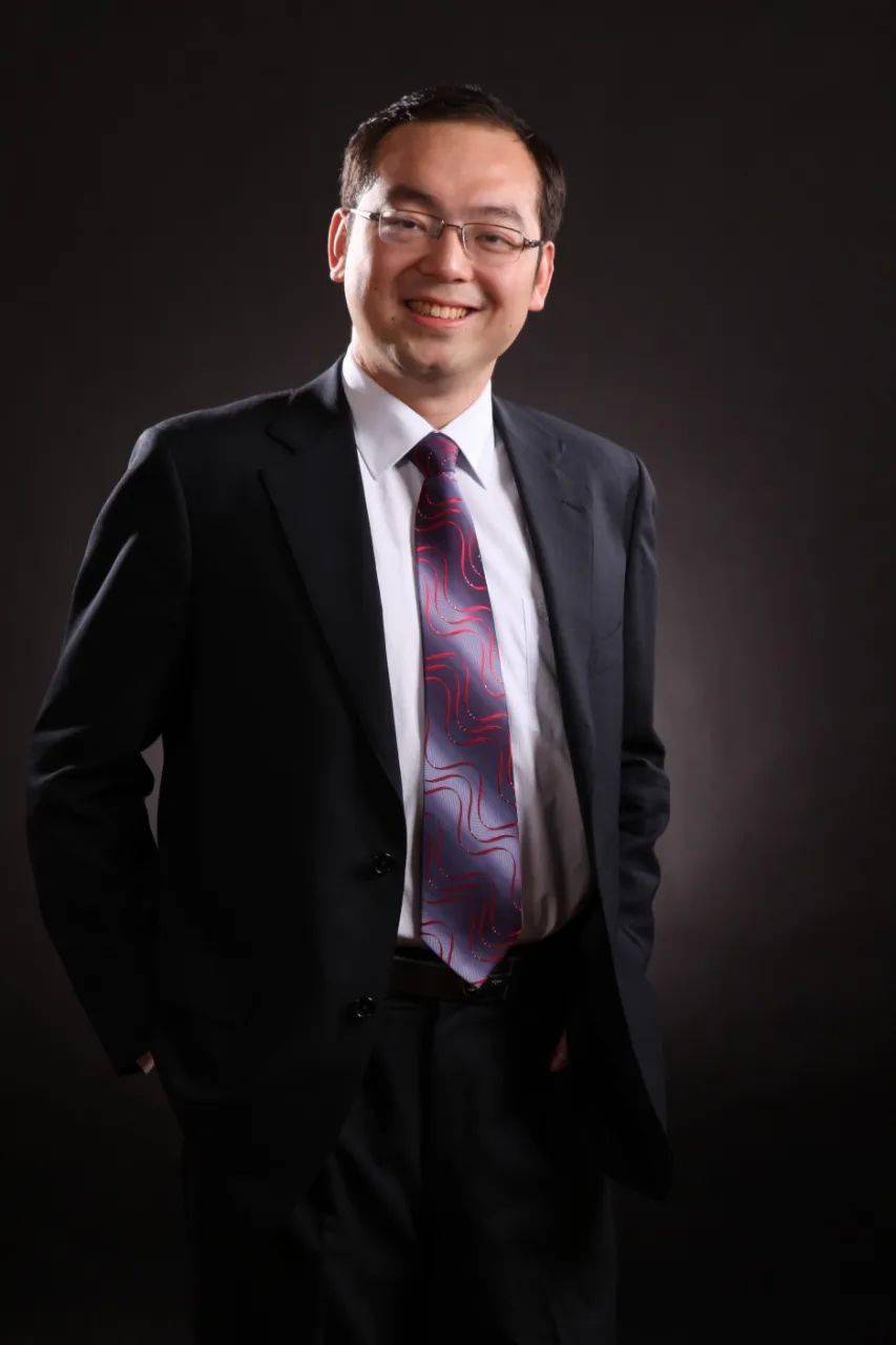 北京大学法学院长聘副教授阎天大学专业怎么选直播时间:6月26日 19:00