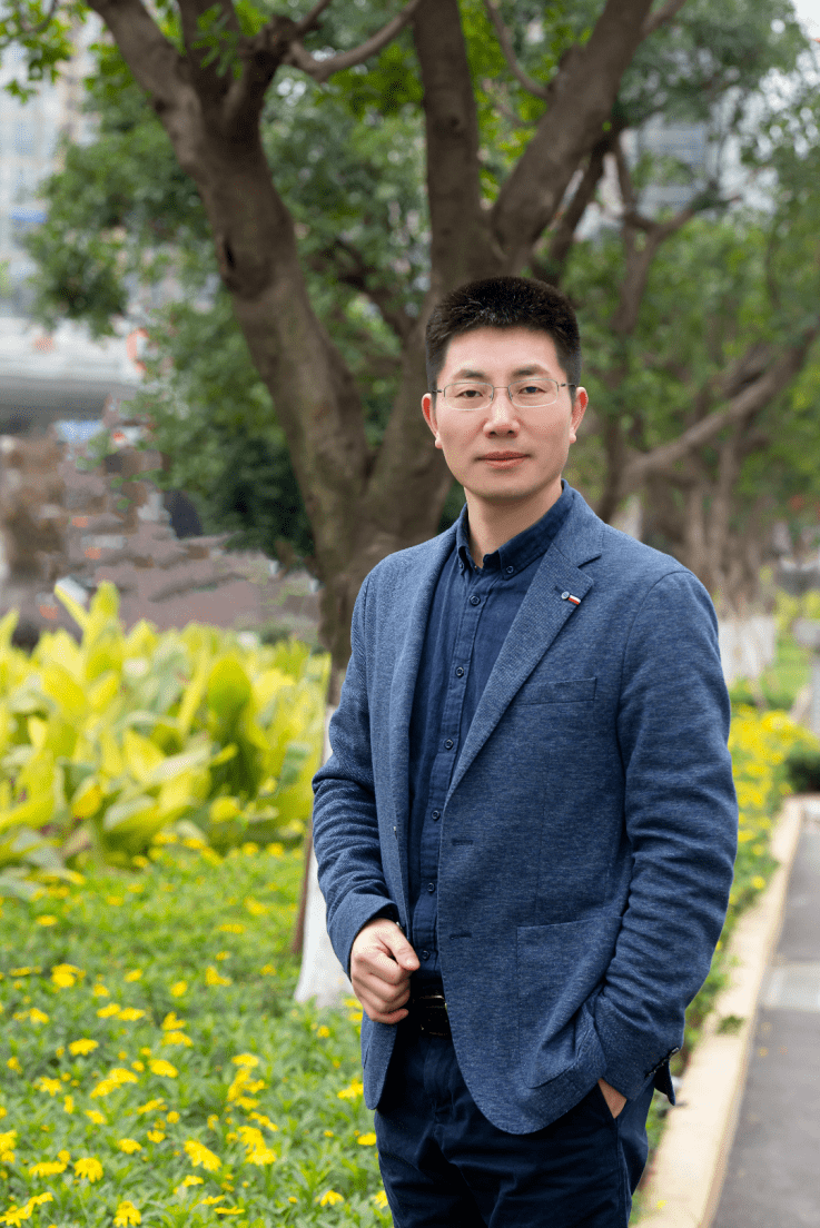 关键词:特级教师 学科带头人 为思维而教受访人:重光小学校长 李斌