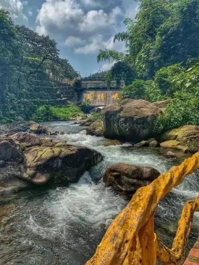 黄腾峡漂流】惊险刺激勇猛漂,惊险天门悬廊,赏十八瀑布美景_活动_景区
