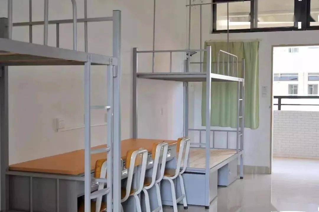 大学介绍|【湛江幼儿师范专科学校】录取分数/学校环境,宿舍介绍!