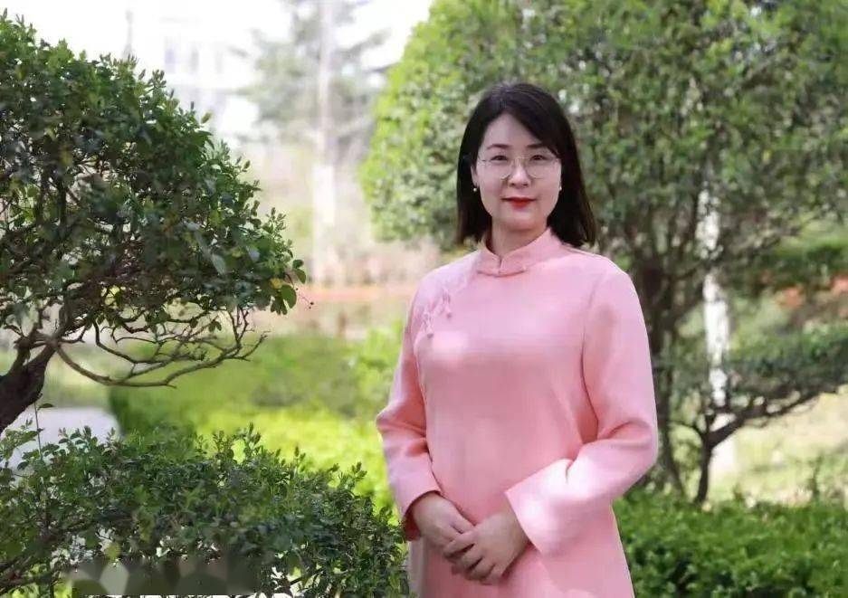 第3393季【高中语文】李娜娜:于无声处听惊雷于无色处见繁花——文言