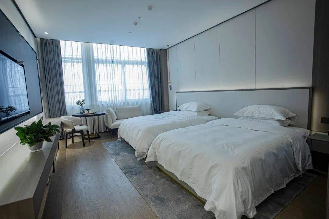 马站滨海景澜酒店浙南滨海景澜酒店,位于有"浙江三亚"之称的苍南县
