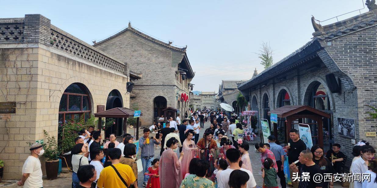 金延安国潮端午游园会引爆国风文化热潮_游客_传统_街区