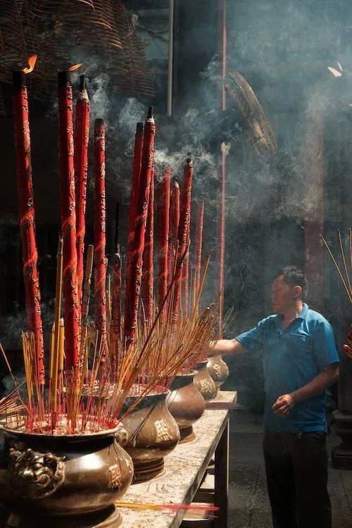 桐乡凤鸣禅寺烧香图片