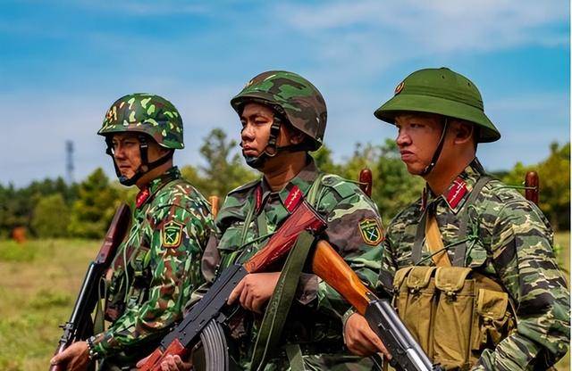 越南发生袭击事件,背后有美国身影:和霸权主义走近必引火烧身_航母