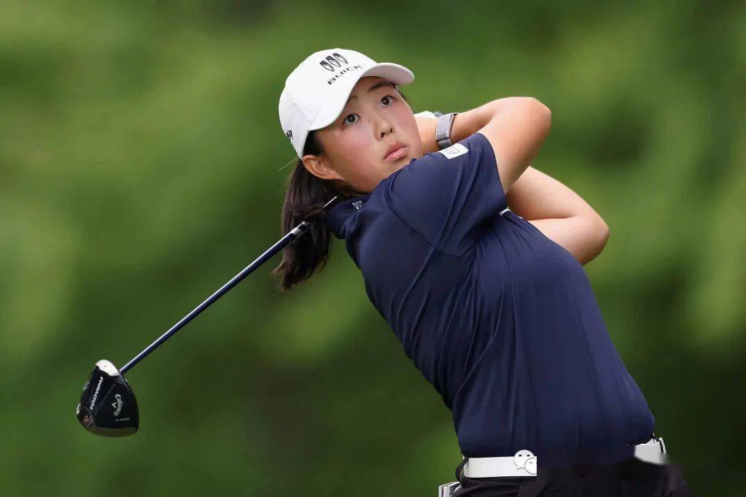 这是自冯珊珊在2012年lpga锦标赛以来,时隔11年中国内地球手再度捧起