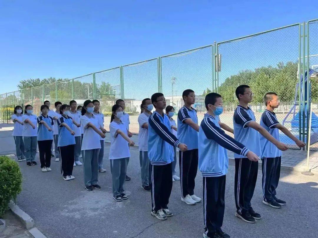 大兴区291名少先队员代表为人民英雄站岗_少年_先锋岗_进行