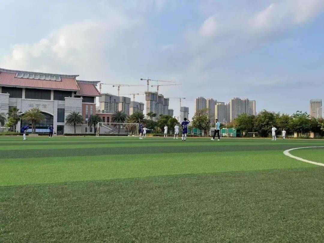 运动挥洒激情,青春绽放活力——泉州五中城东校区开展春季运动会_高一