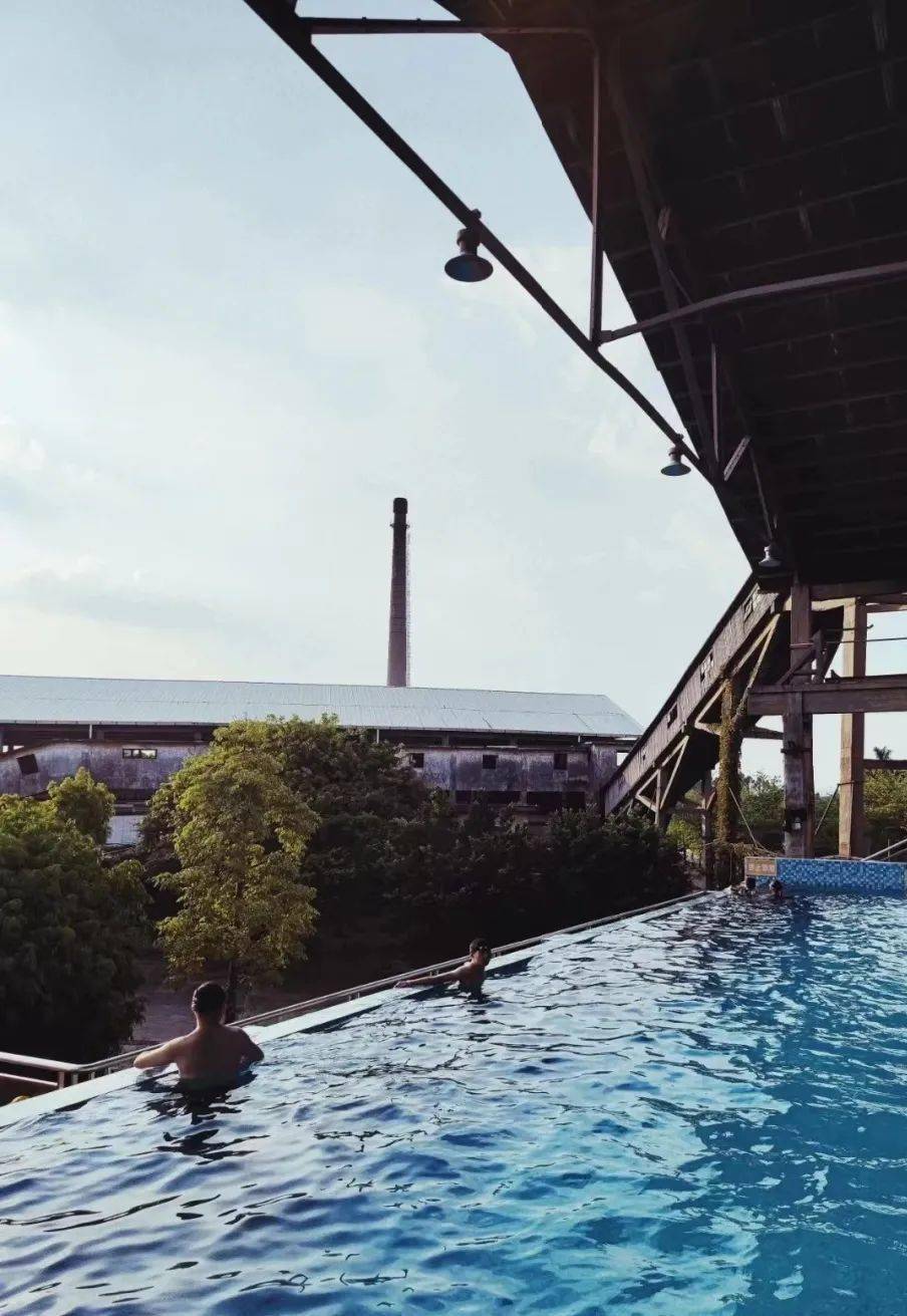 工业风无边泳池紫泥堂游泳场番禺区90购票信息:42.