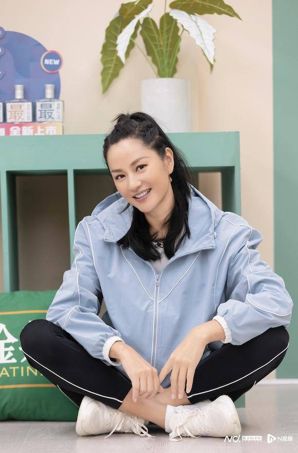 "体验派"瞿颖:50 ,心里有数,热烈随性_舞台_节目_加速度