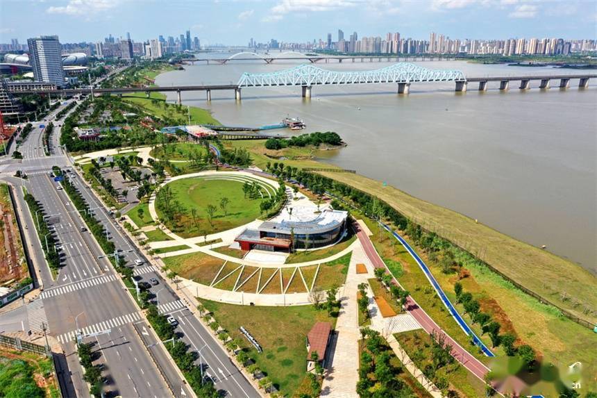 江西南昌:大美江岸 绿意生活_赣江_市民_公园