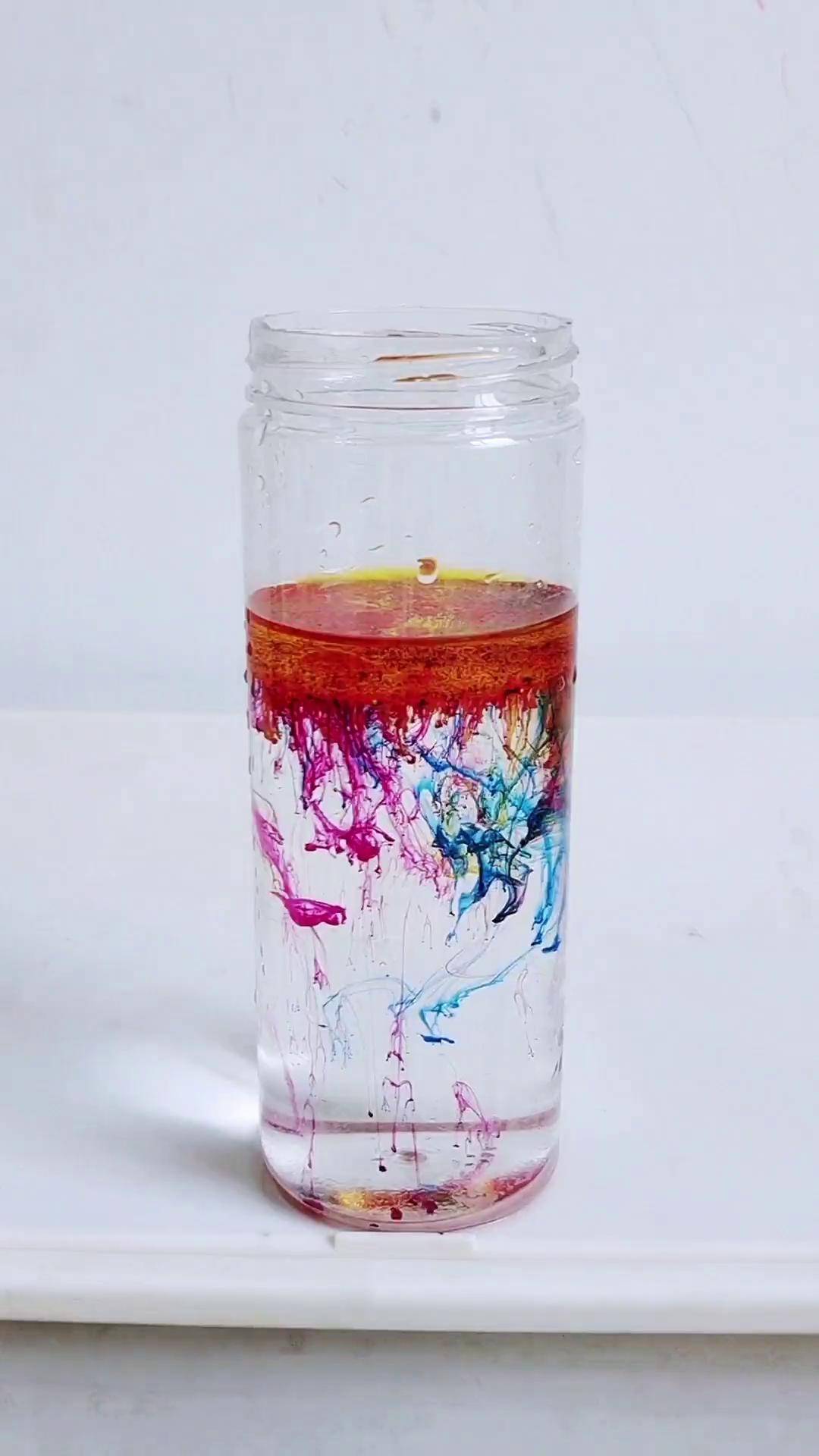 科学小实验彩虹雨 一次就成功一起学画画 才艺