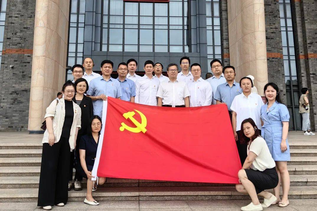 普陀区司法局开展"七一"主题党日活动_精神_四行仓库_法治