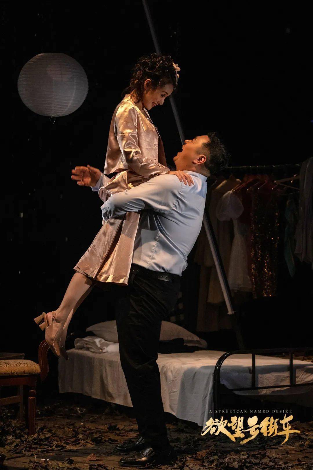 她在寻找救赎的途中被推向了末路|《欲望号街车》今