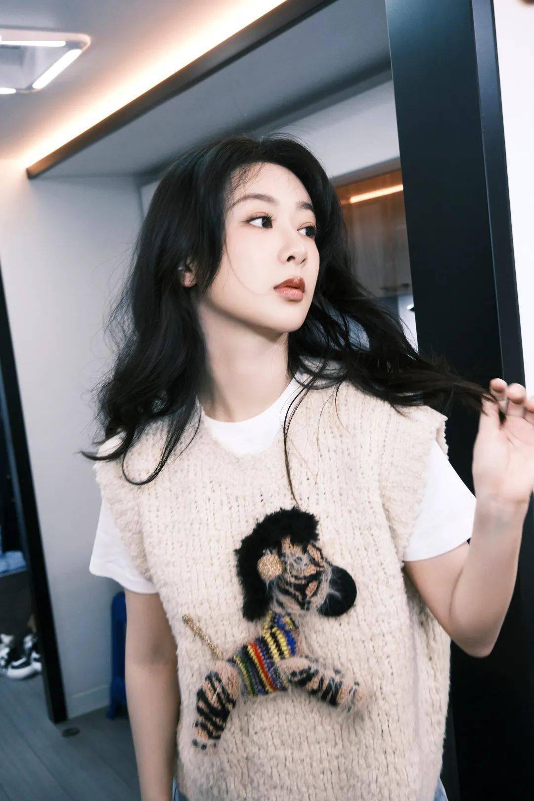 杨紫的瓜爆了,吓坏3亿网友:这闹得也太大了……_角色_漂亮_明星