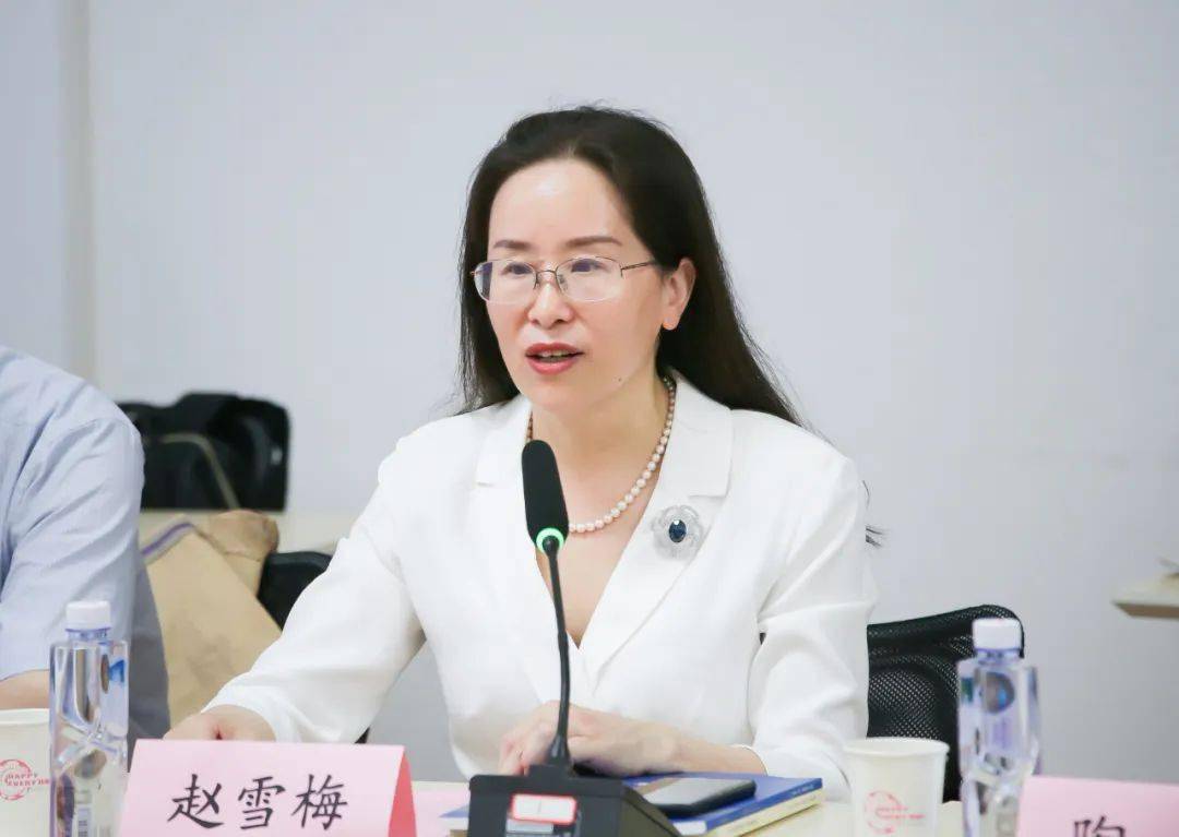 赵雪梅教授在致辞中表示本次会议旨在进一步推动西南茶马古道研究