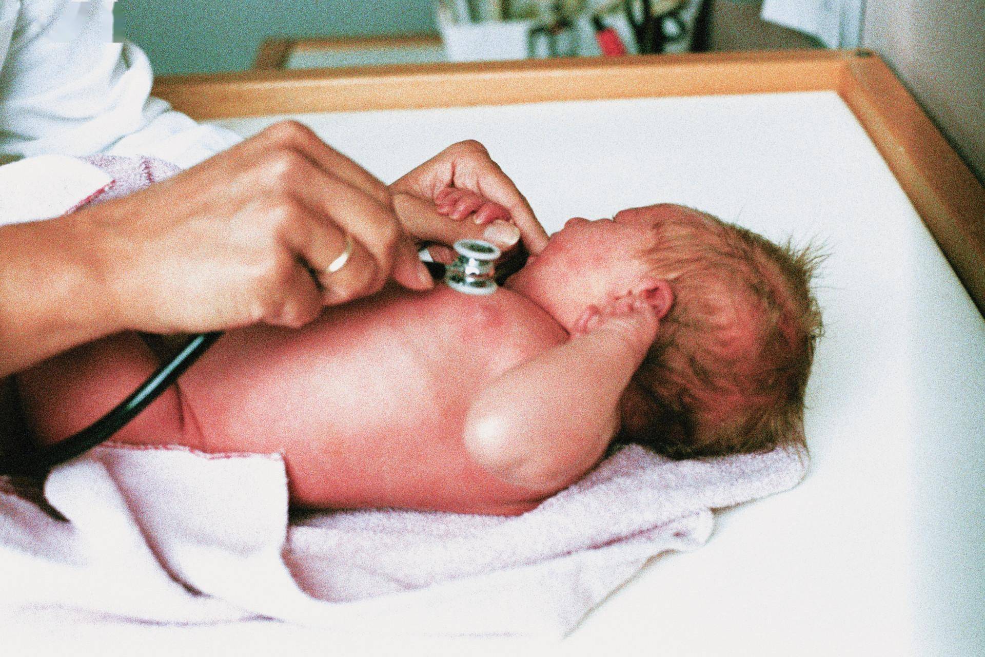 宝宝出生“几斤几两”暗示智商高低？研究：满月时体重也影响智商_搜狐网