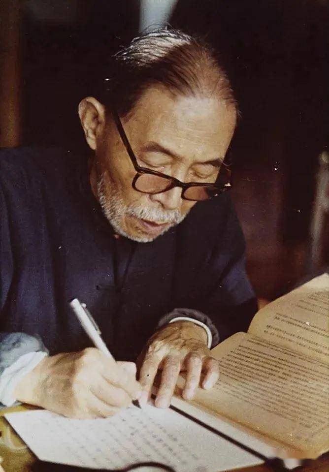 作家茅盾的三大写作秘籍,看完醍醐灌顶 | 跟名家学写作_技巧_研究