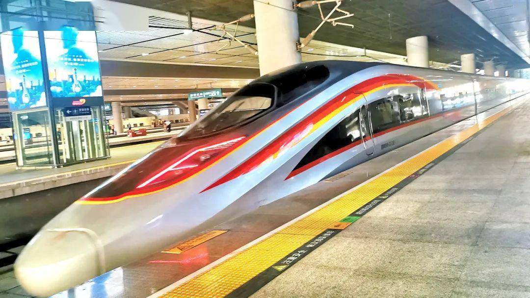 兰州至北京开行智能cr400af-z型复兴号动车组_座椅_旅客_列车