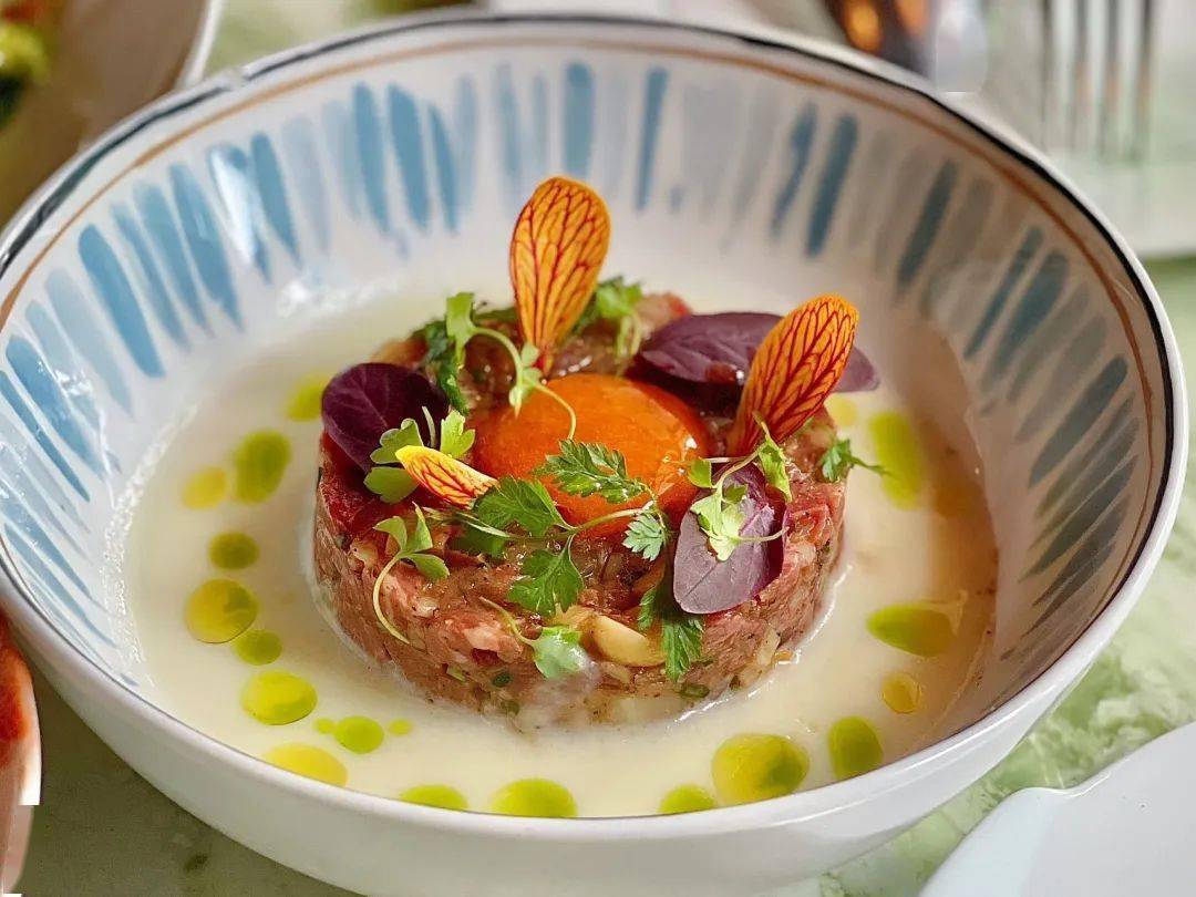 用牛肉09 生蚝04表现海陆两种不同的鲜,配上欧防风(wild parsnip