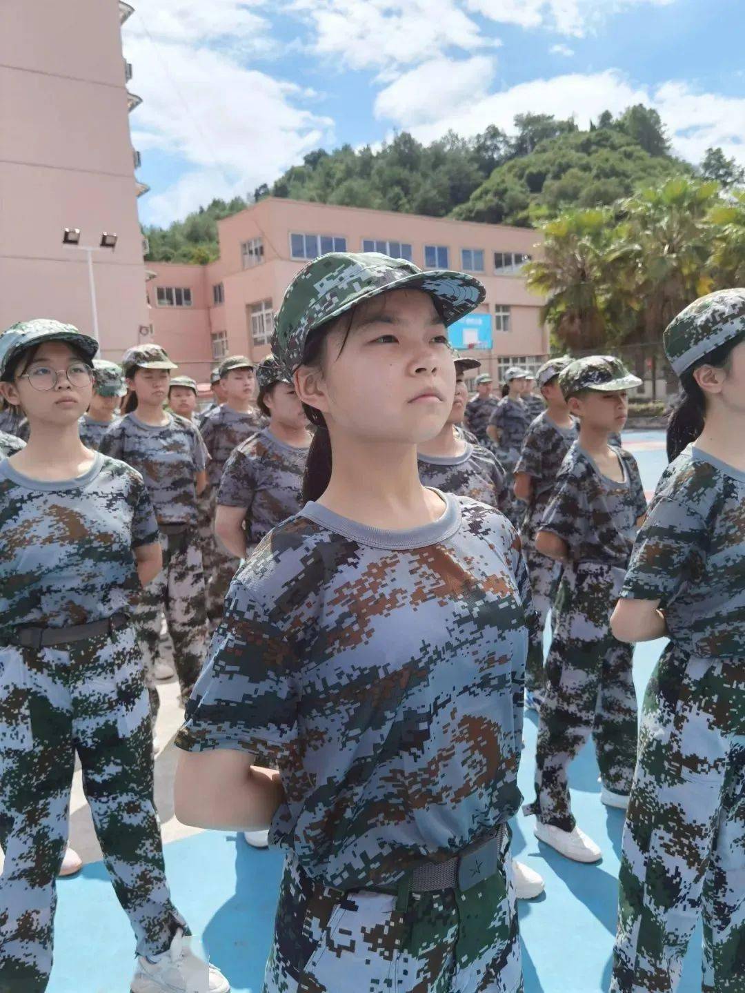 生本实验学校温州市永嘉县博文实验学校受到区域教育界盛赞为"一匹