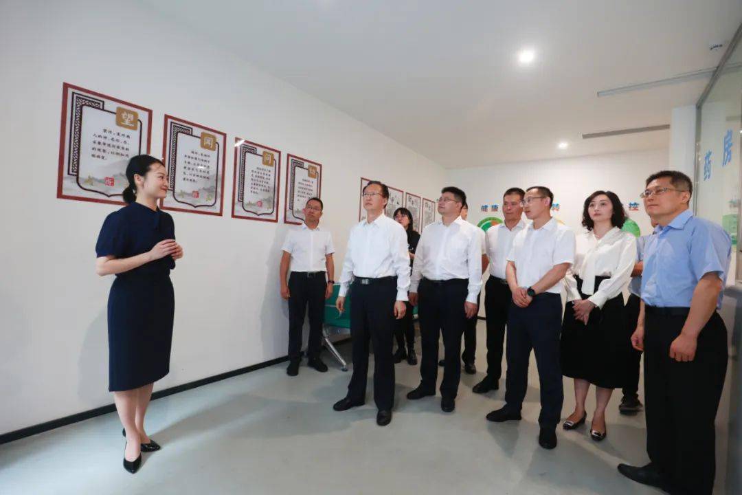 委党组书记,主任徐斌带队调研成都市基层卫生工作_服务_新都区_青白江