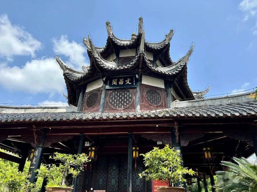 爽爽贵阳避暑季 | 当"直爽"遇上"六爽"_西安_季风气候_公园