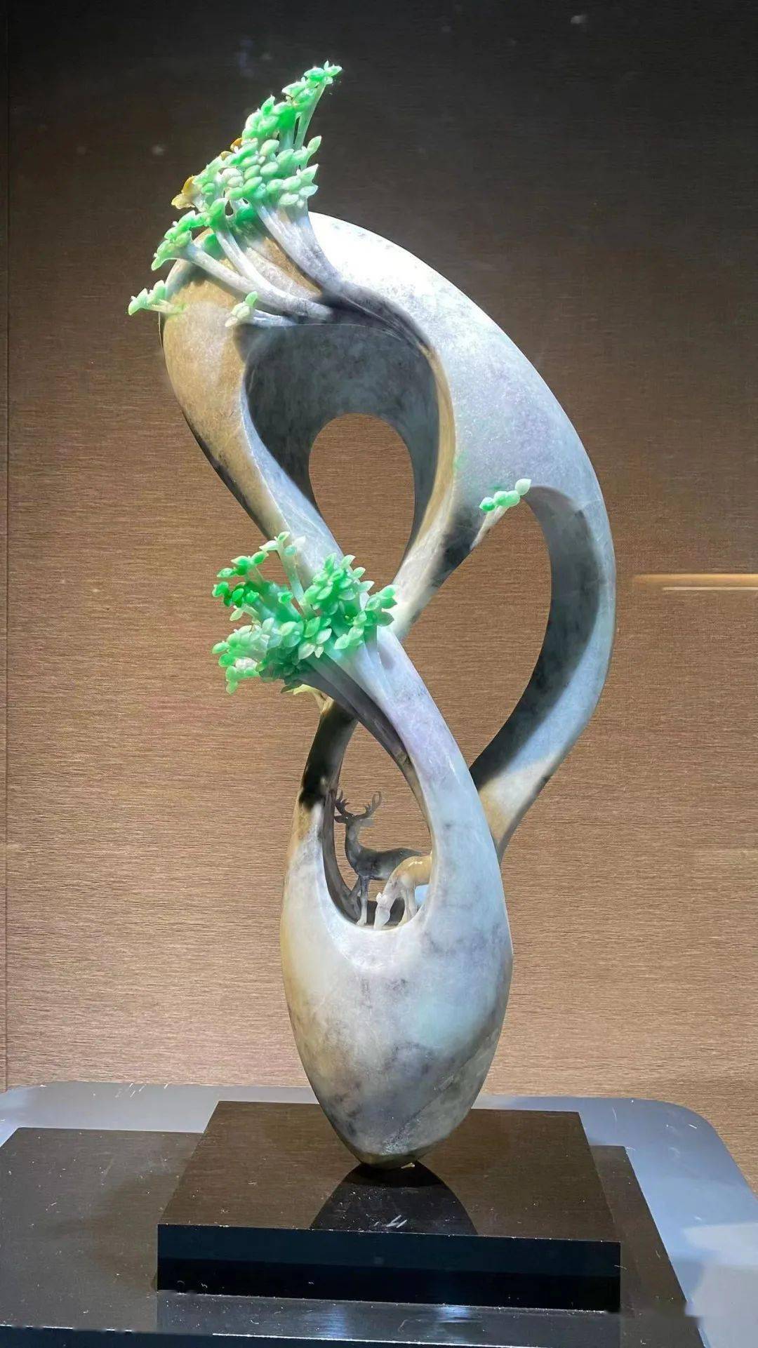 玉雕大师是怎样炼成的——记2023广东揭阳德馨文化艺术节工艺美术"