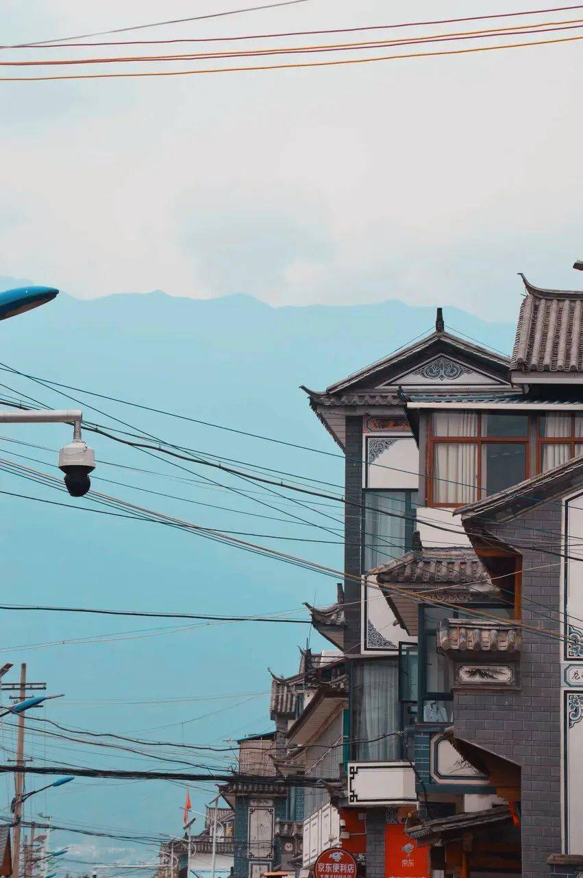 图虫创意喜洲白族民居中最具代表性的当数严子珍的宅邸,为两层木焦构