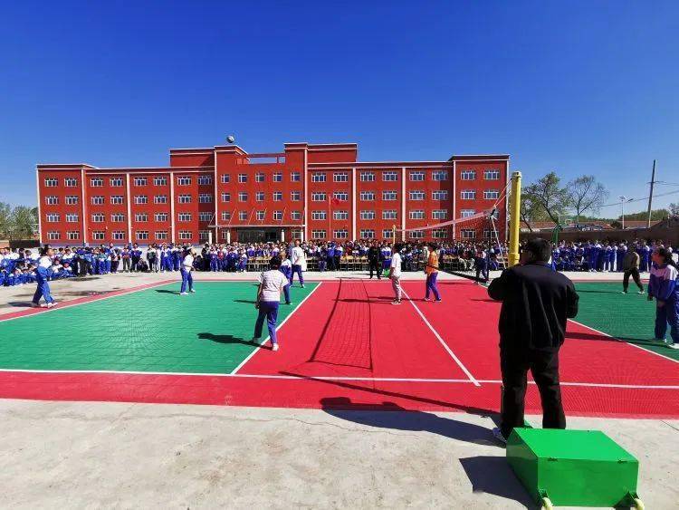 土桥小学这些学生激烈鏖战 惊艳长春_排球_榆树市_我校