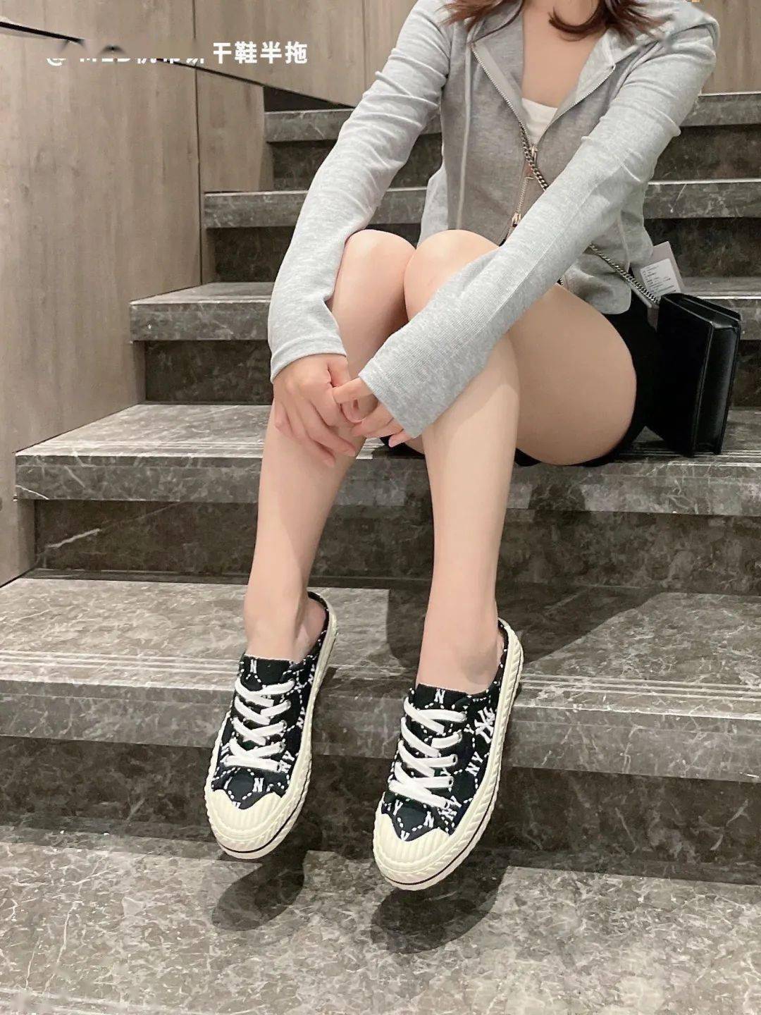 泫雅同款拖鞋夏日女神,懒人知音,双色橡胶大底,防滑,耐磨,舒适_程序