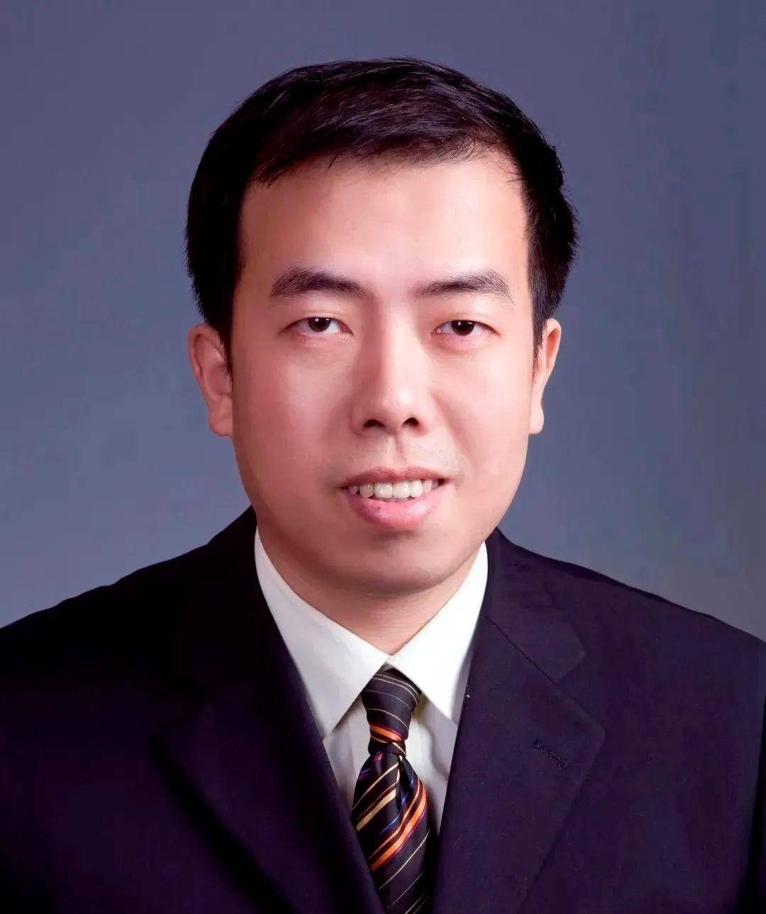 上海市公证协会党委委员副会长徐汇公证处党支部书记主任潘浩来