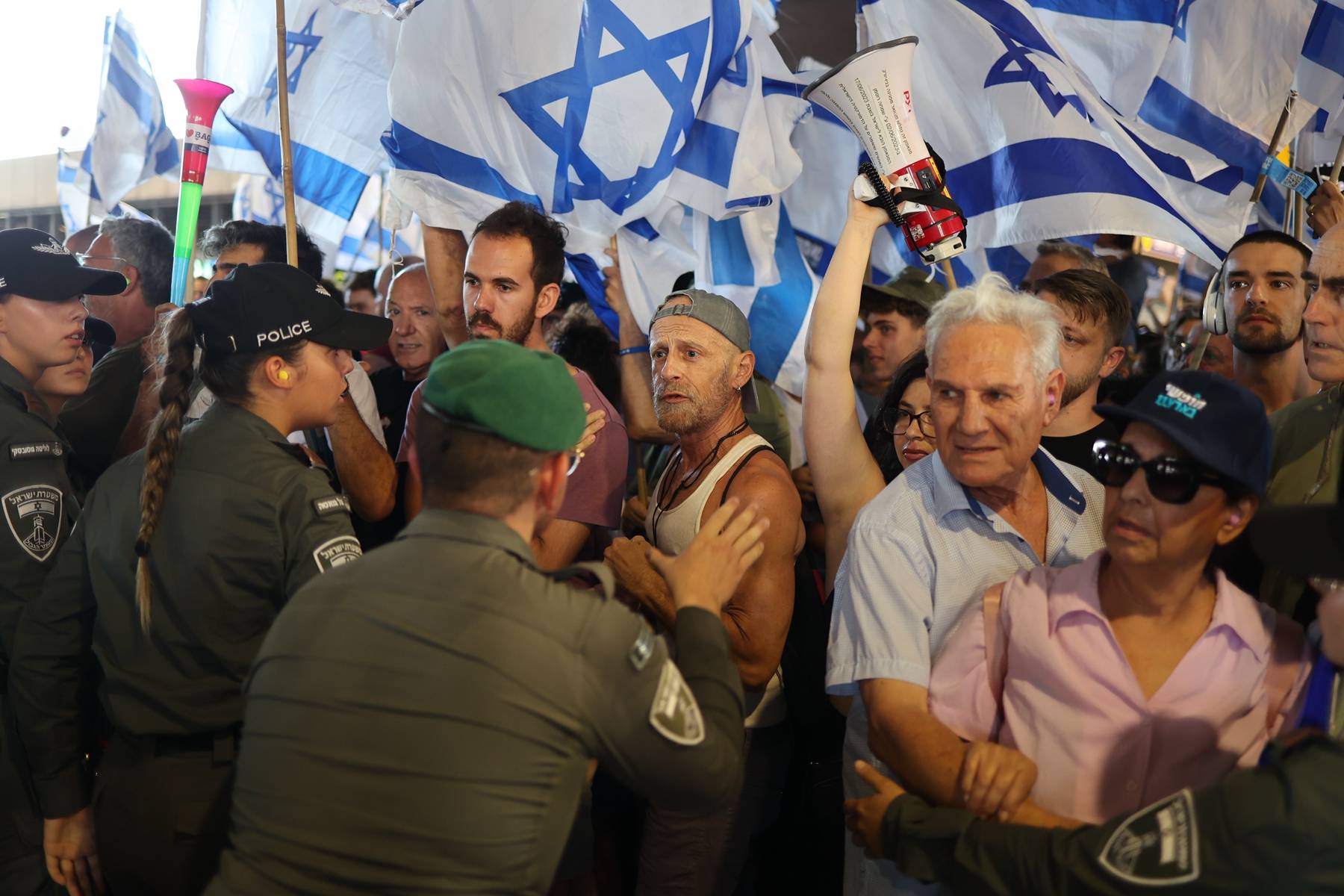以色列通过限制法院罢免总理新法律引发抗议，至少75人被捕_全球速报_澎湃新闻-The Paper